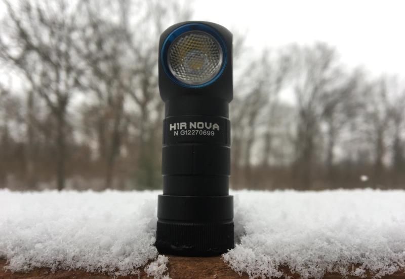 Налобный Г-образный фонарь Olight H1R Nova